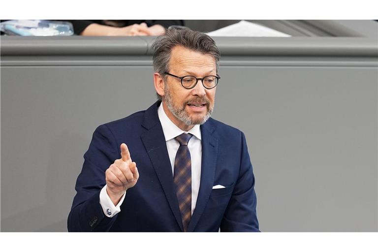 Der FDP-Haushaltsexperte Otto Fricke setzte sich angeblich gegen sechs Mitbewerber durch und wird neuer DOSB-Vorstandschef.