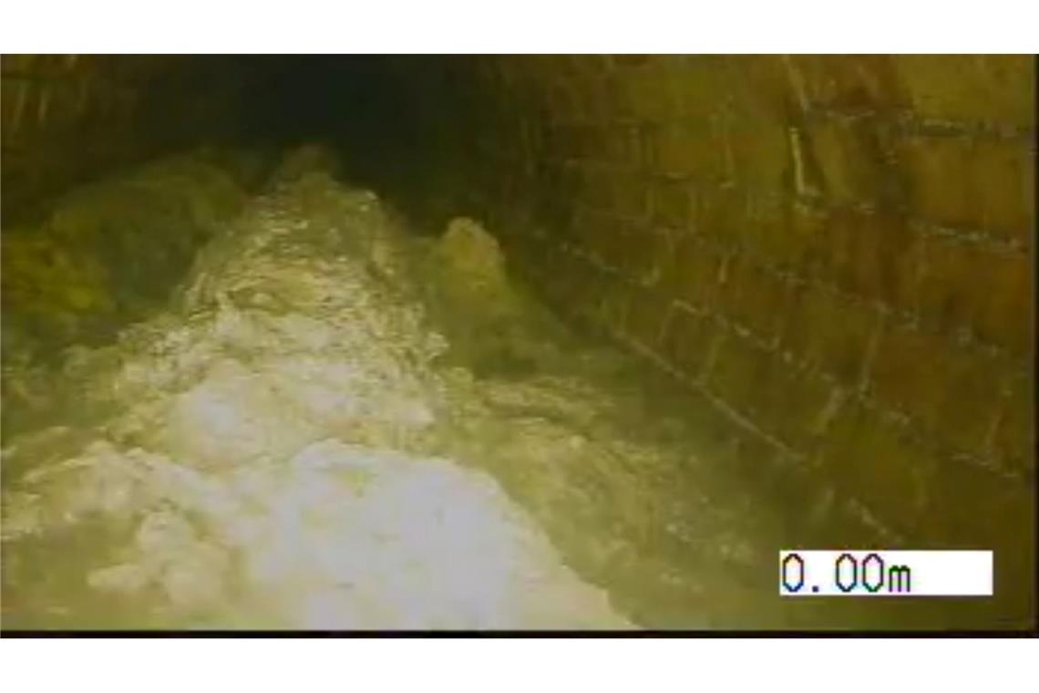 Der Fettberg wiegt etwa 100 Tonnen.