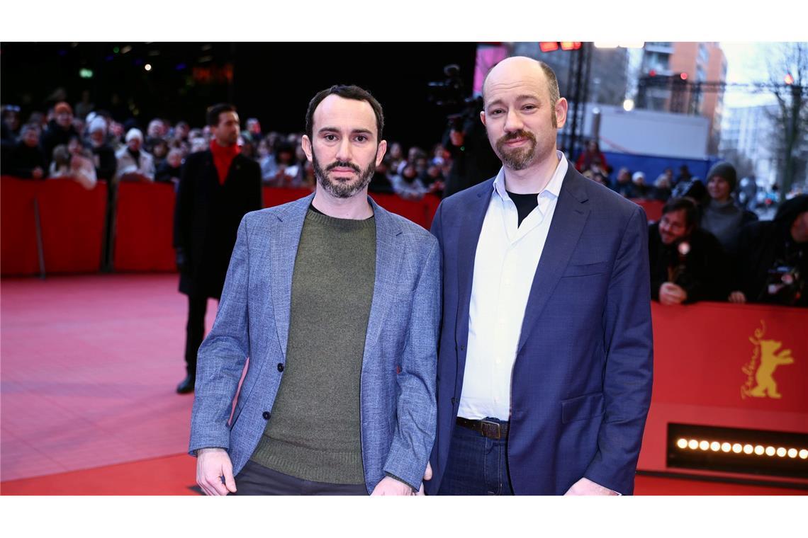 "Drømmer" gewinnt Goldenen Bären der Berlinale Der Film "Holding Liat" von Regisseur Brandon Kramer (l) gewann den Dokumentarfilm-Preis.