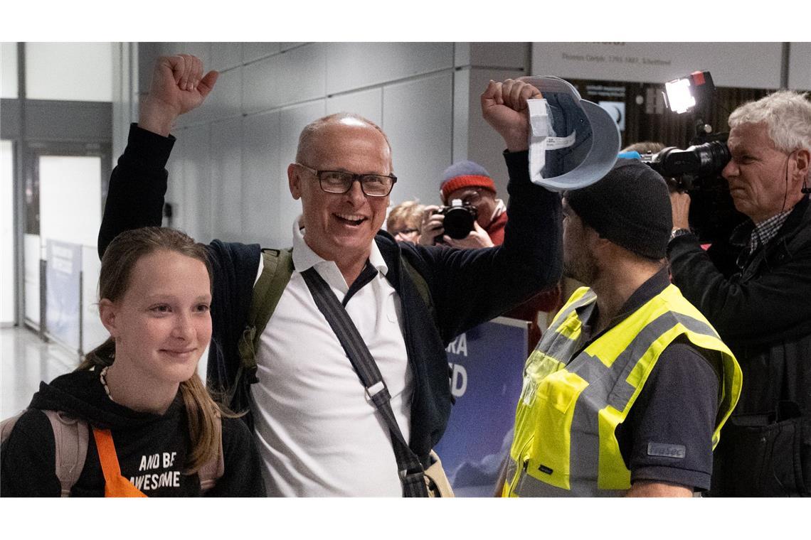 Der Flieger landete kurz nach 13.30 Uhr.