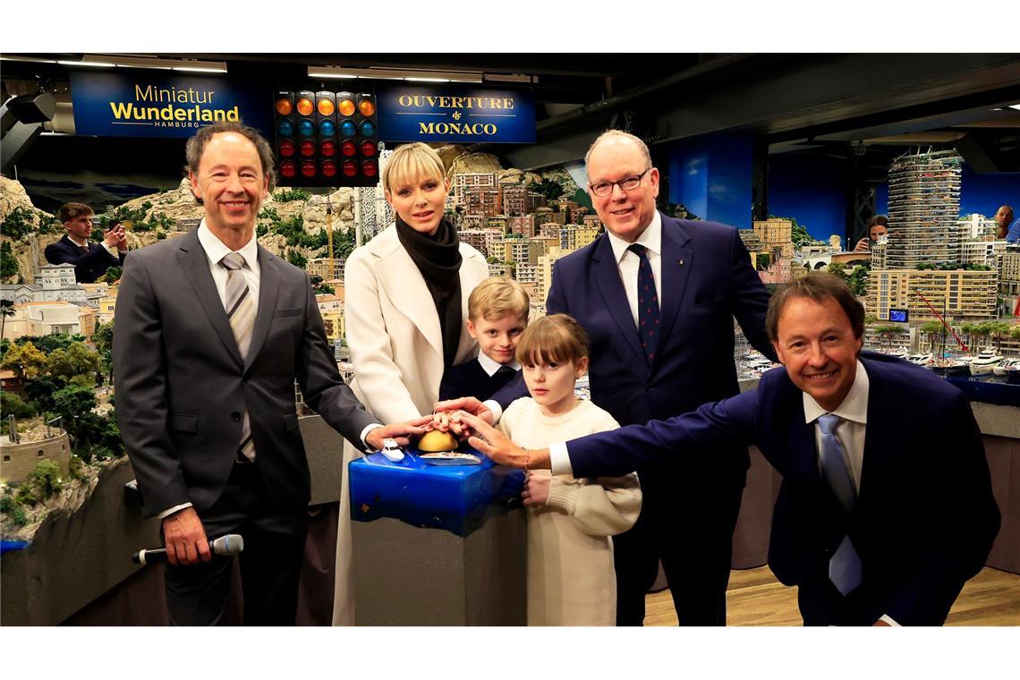 Überwindet Deutschland seine Nine-to-five-Kultur? Der Fürst von Monaco (2. von rechts) war mit seiner Familie auch schon in Deutschlands wohl meistbesuchtem Museum in Hamburg. (Archivbild)
