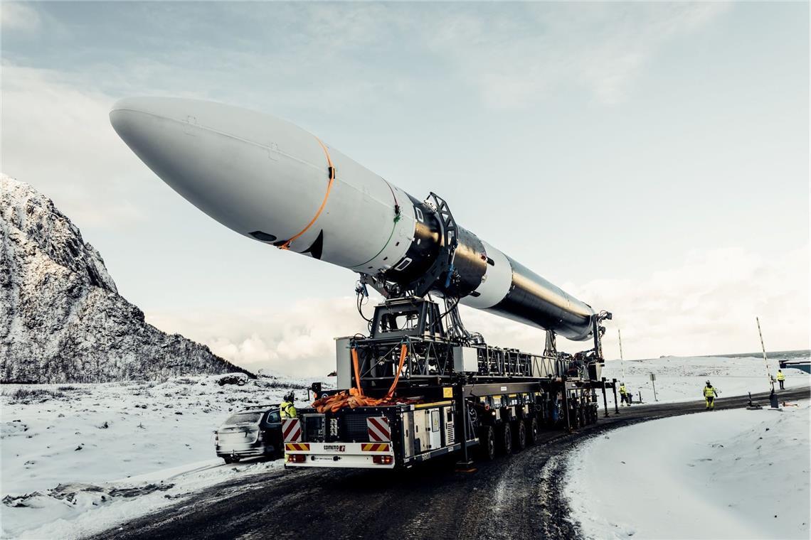 Der Isar-Aerospace-Start vorerst verschoben (Überblick) Der geplante Isar-Aerospace-Start für den 24. März 2025 wurde verschoben. Alle Infos zum Testflug der Trägerrakete Spectrum vom Andøya Spaceport in Norwegen & zur Mission „Going Full Spectrum“.