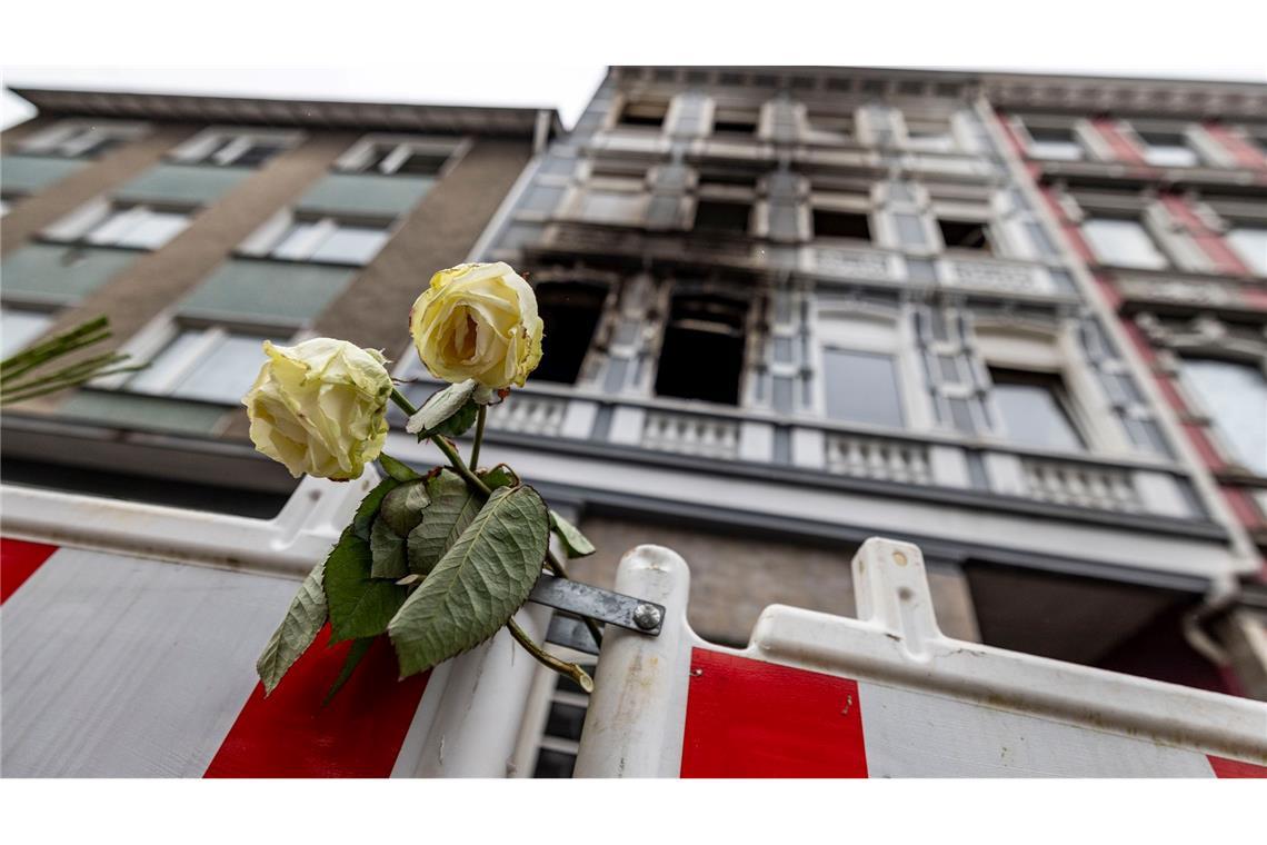 Anwälte: Vierfachmord hätte verhindert werden können Der geständige Brandstifter steht wegen vierfachen Mordes vor Gericht.