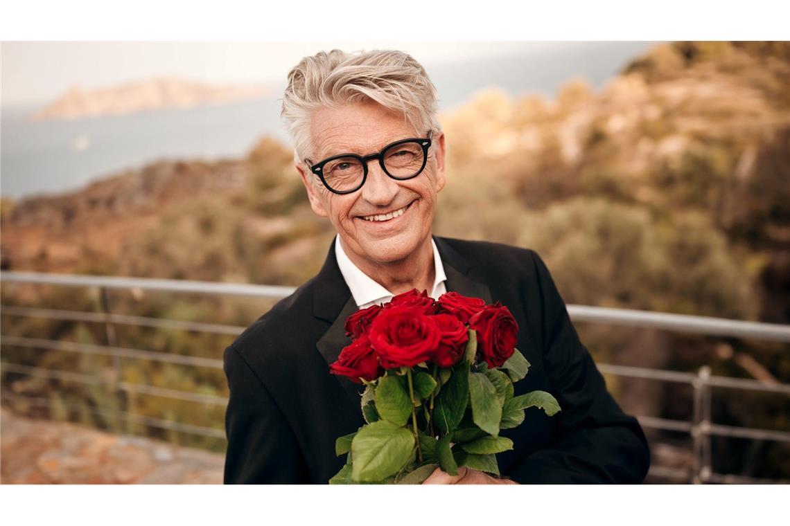 Liebe mit 73: Der erste "Golden Bachelor" heißt Franz Der "Golden Bachelor" Franz Stärk aus Niedersachsen begibt sich auf Kreta auf ein besonderes Liebesabenteuer.