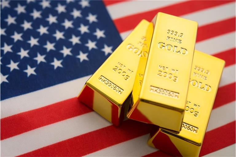 Der Goldpreis hat in den letzten Tagen fast 300 US-Dollar je Feinunze zugelegt. Woher der plötzliche Kursanstieg kommt, erfahren Sie hier.