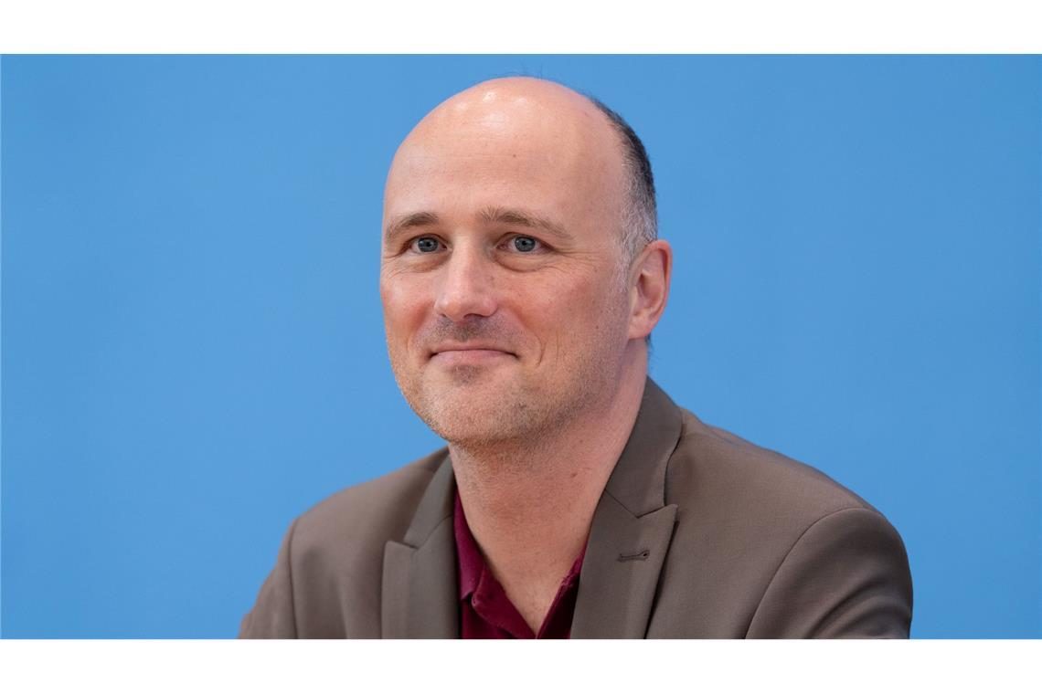 Der Grünen-Kulturpolitiker Sven Lehmann ist mit Weimers Bilanz nicht zufrieden. (Archivbild)