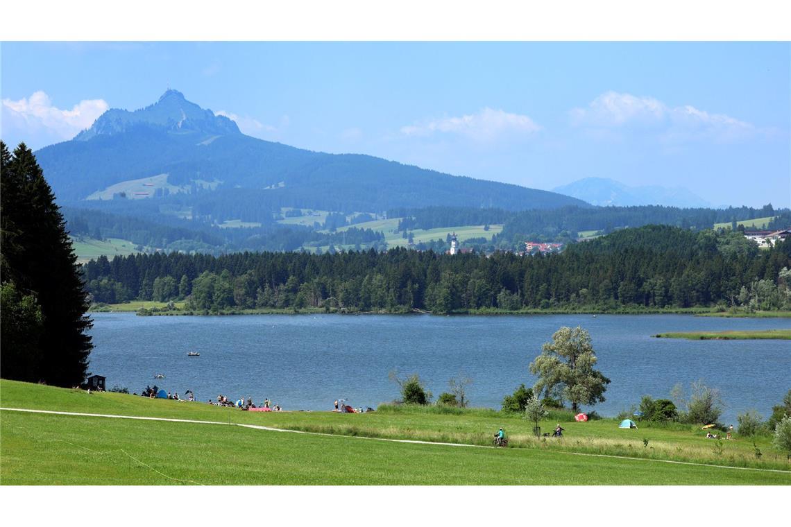 Deutsche Badegewässer glänzen mit Topqualität Der Grüntensee in Bayern.