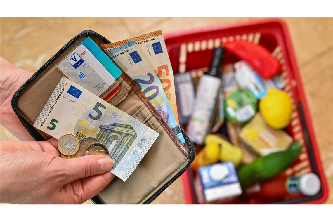 Ifo erwartet Inflation über 2 Prozent Der Handel gehört zu den Wirtschaftsbereichen, wo besonders häufig Preiserhöhungen geplant sind. (Symbolbild)