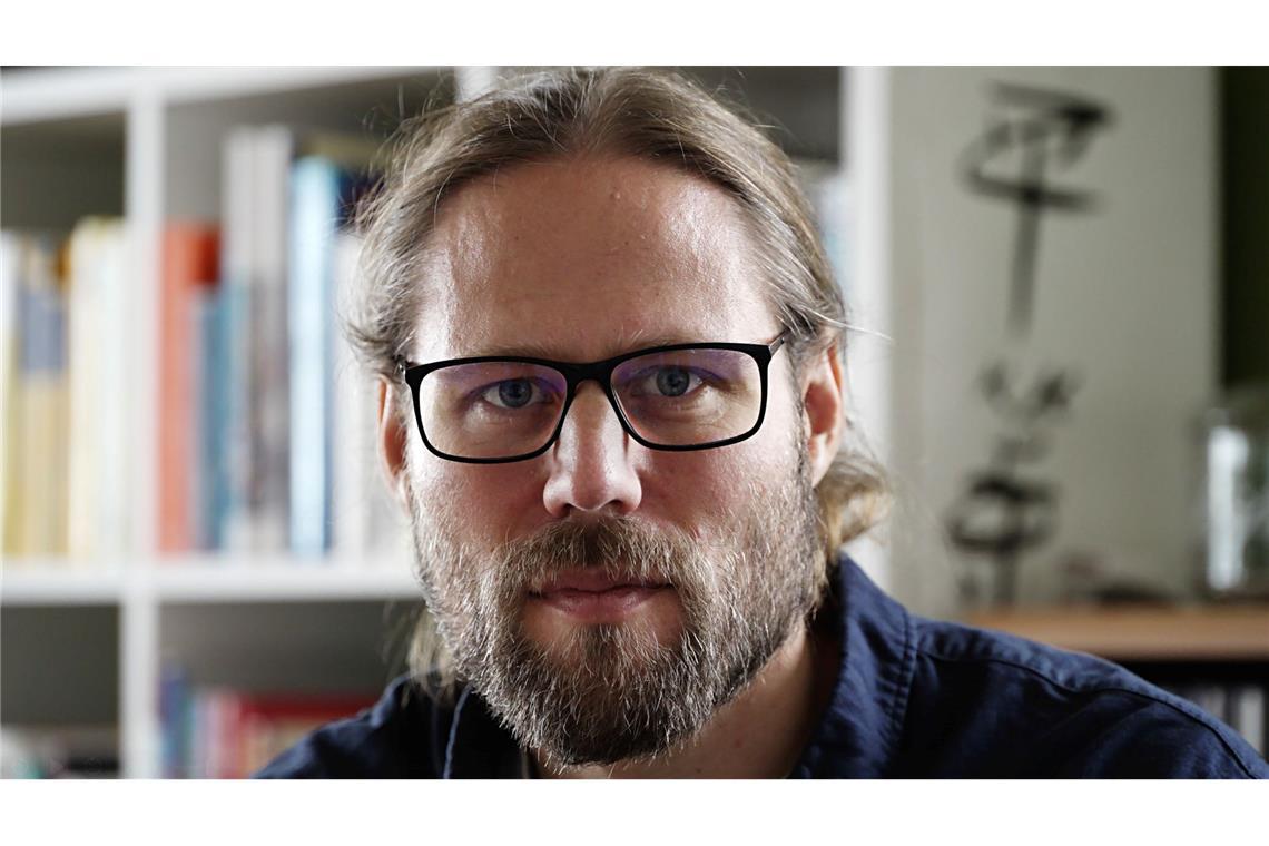 Platzmangel in Männerschutzhäusern – Bedarf steigt deutlich Der heute 40-jährige Rene Pickhardt berichtet, er sei von seiner Ex-Freundin emotional und körperlich missbraucht worden.