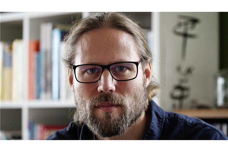 Der heute 40-jährige Rene Pickhardt berichtet, er sei von seiner Ex-Freundin emotional und körperlich missbraucht worden.