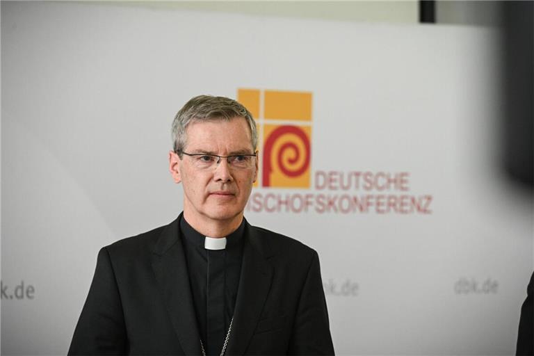 Der Hildesheimer Bischof Heiner Wilmer ist zum neuen Vorsitzenden der katholischen Deutschen Bischofskonferenz gewählt worden.