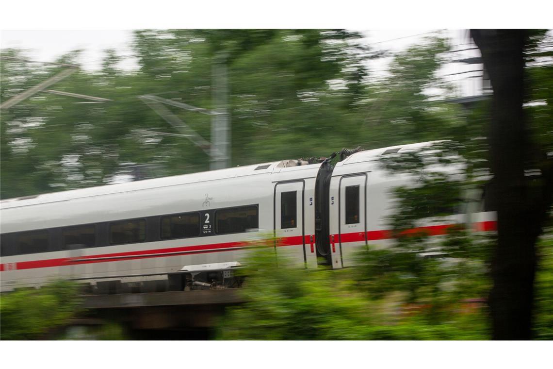 Einfach vergessen – ICE lässt Halt aus Der ICE fuhr einfach weiter (Symbolbild).