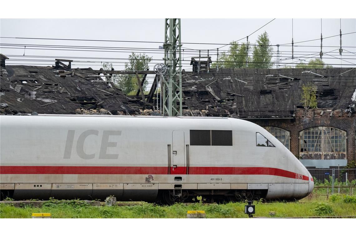 ICE wegen Bedrohung in Gifhorn geräumt - Kein Unbekannter Der ICE musste nach der Bedrohung geräumt werden. (Symbolbild)