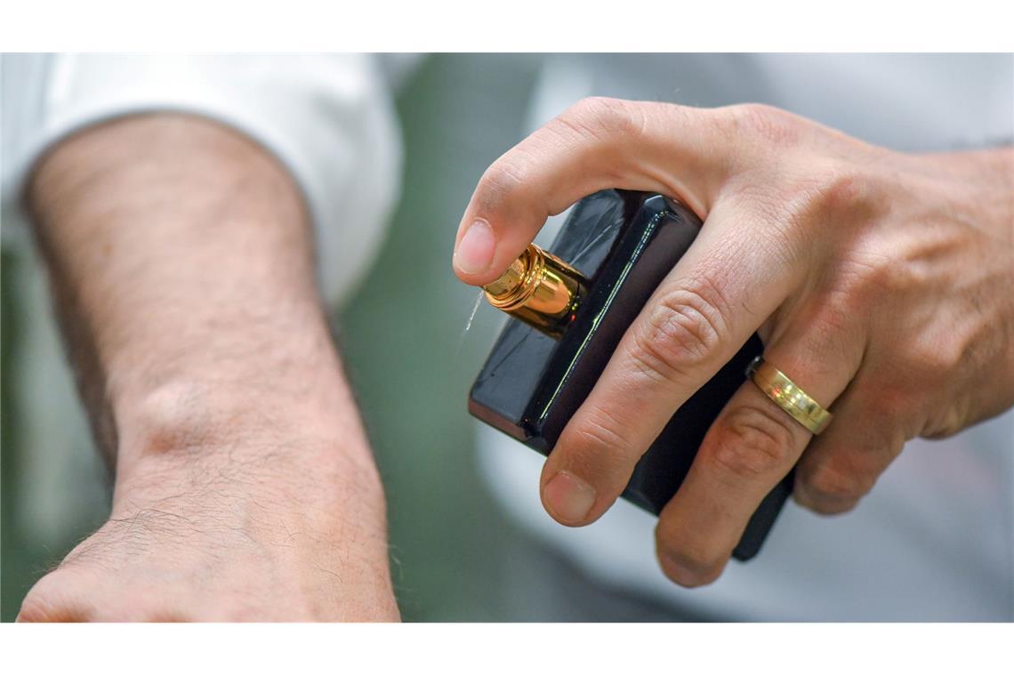 Wegen Parfüms: Blasphemie-Klage gegen Influencer in Pakistan Der Influencer hatte in einem Video sein Parfüm mit dem Namen 295 vorgestellt - dem Paragrafen des Blasphemiegesetzes in Pakistan. (Symbolbild)
