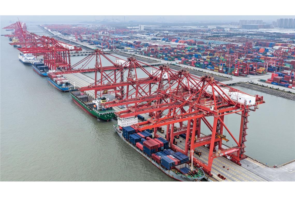 Der Iran-Krieg sorgt für Unruhe im Welthandel. Das bekommt auch die chinesische Exportwirtschaft zu spüren. (Archivbild)