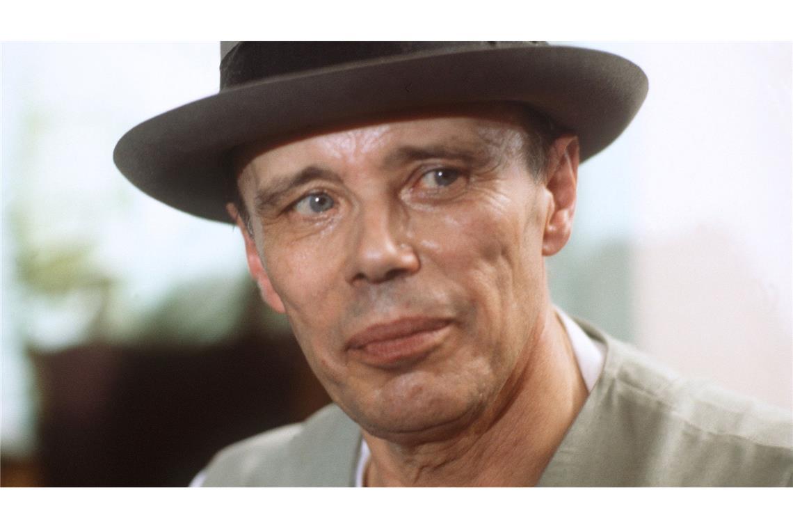 Der Jahrhundertkünstler Joseph Beuys (1921-1986) war bekannt für Werke aus Fettecken und Filz. (Archivbild)