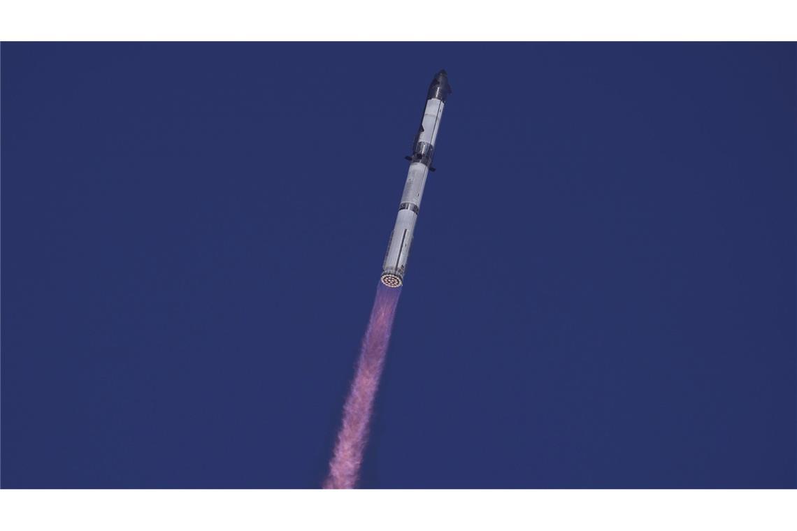 Testflug der Starship-Rakete geht schief Der jüngste, dramatische Testflug der Rakete Starship vom US-Raumfahrtunternehmen SpaceX.