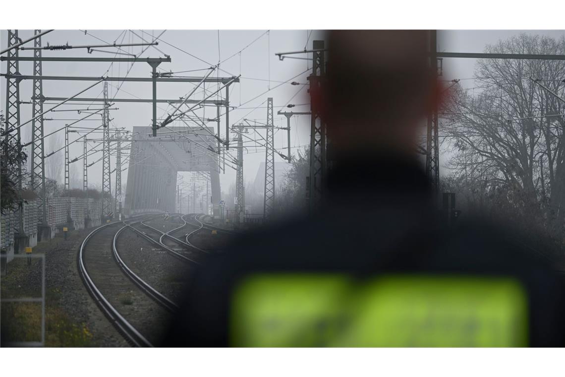 Der Jugendliche erlitt am Güterbahnhof in Kehl einen Stromschlag. (Symbolbild)