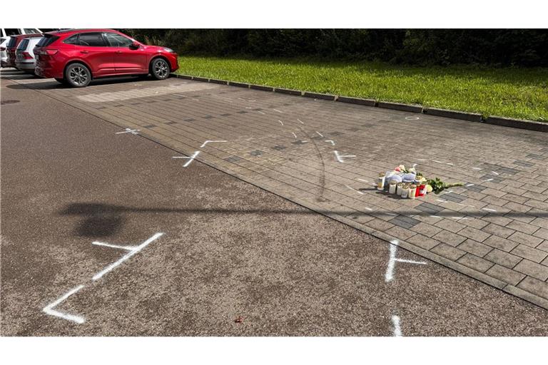 Der Junge war auf einem Parkplatz überfahren worden.
