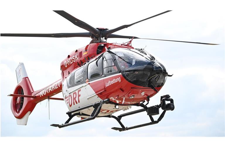 Der Junge wurde mit einem Rettungshubschrauber in eine Klinik gebracht. (Symbolbild)