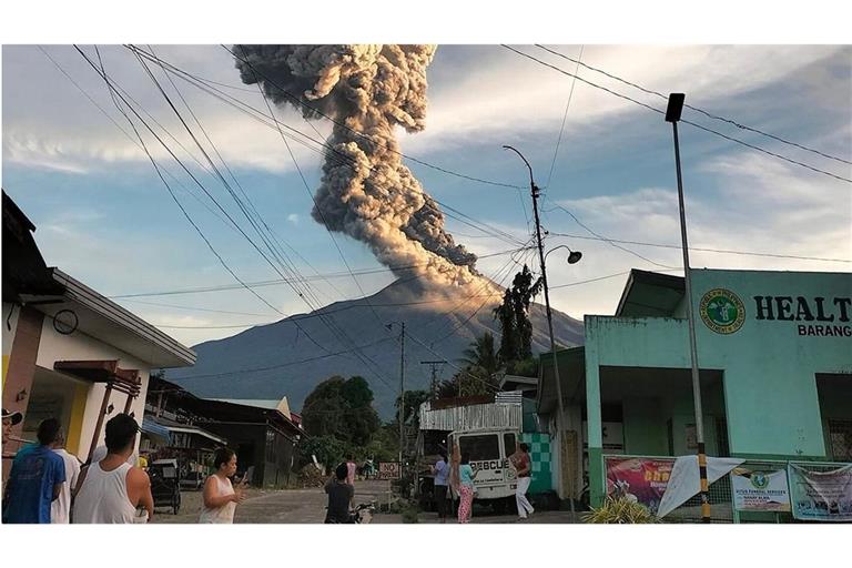 Der Kanlaon ist ein Schichtvulkan auf den Philippinen. Er ist  einer von 22 aktiven Vulkanen auf den Philippinen.