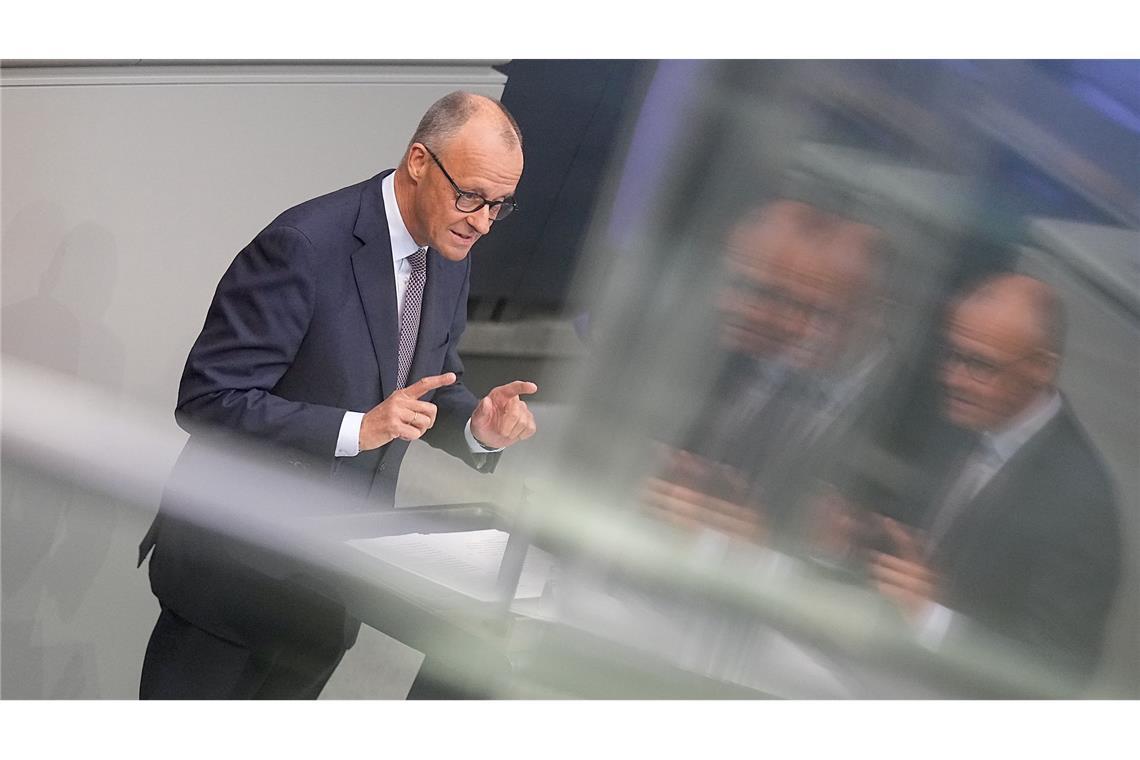 Merz im Verteidigungsmodus: Reformen sind kein Kahlschlag Der Kanzler verteidigt im Bundestag seinen Reformkurs.
