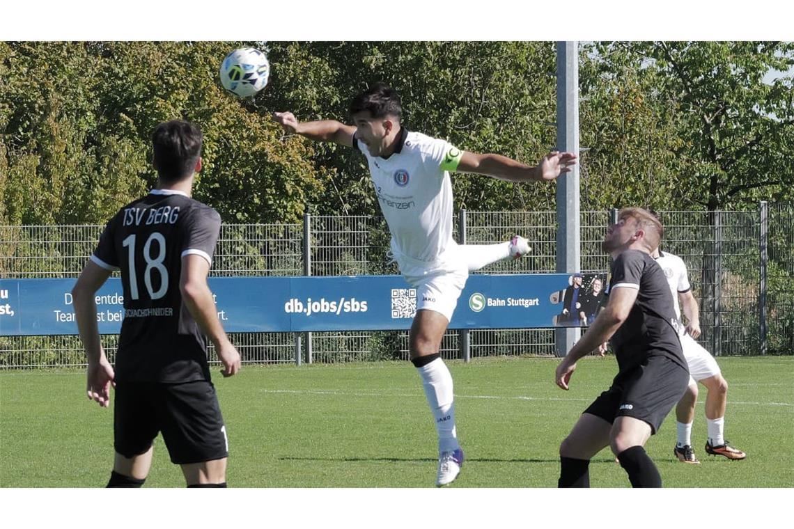 Der Kapitän Dan Constantinescu (Mitte) kehrt bei Calcio Leinfelden-Echterdingen in das Aufgebot zurück.