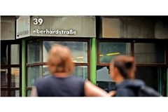 Der katastrophale Zustand des Gebäudes, in dem sich die Ausländerbehörde befindet, trägt zum schlechten Image bei.