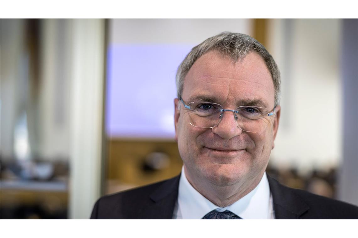 Der Koblenzer Generalstaatsanwalt Harald Kruse wundert sich, dass die Kreditkartenkriminalität bis nach Nordkorea reicht. (Archivbild)