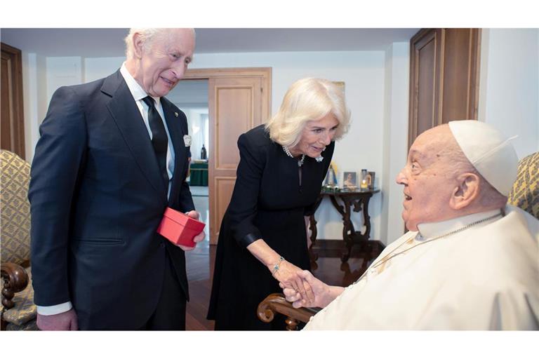 Der königliche Besuch im Vatikan war das erste offizielle Treffen des Papstes seit dessen Rückkehr.