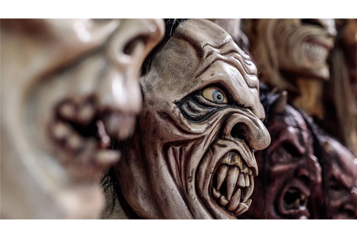 Der Krampus ist in Teilen Süddeutschlands und insbesondere Südosteuropas in der Adventszeit als Begleiter des Nikolaus bekannt.