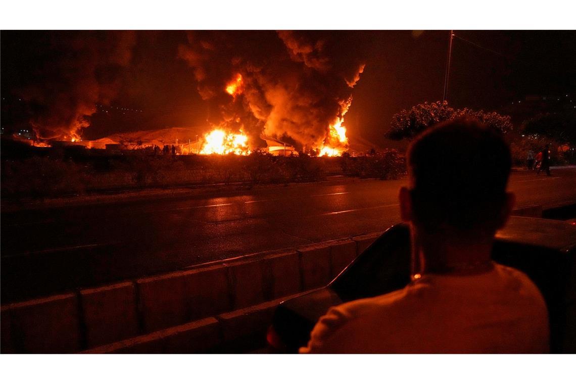 "Teheran brennt" - Krieg der Erzfeinde eskaliert Der Krieg zwischen Israel und Iran eskaliert.