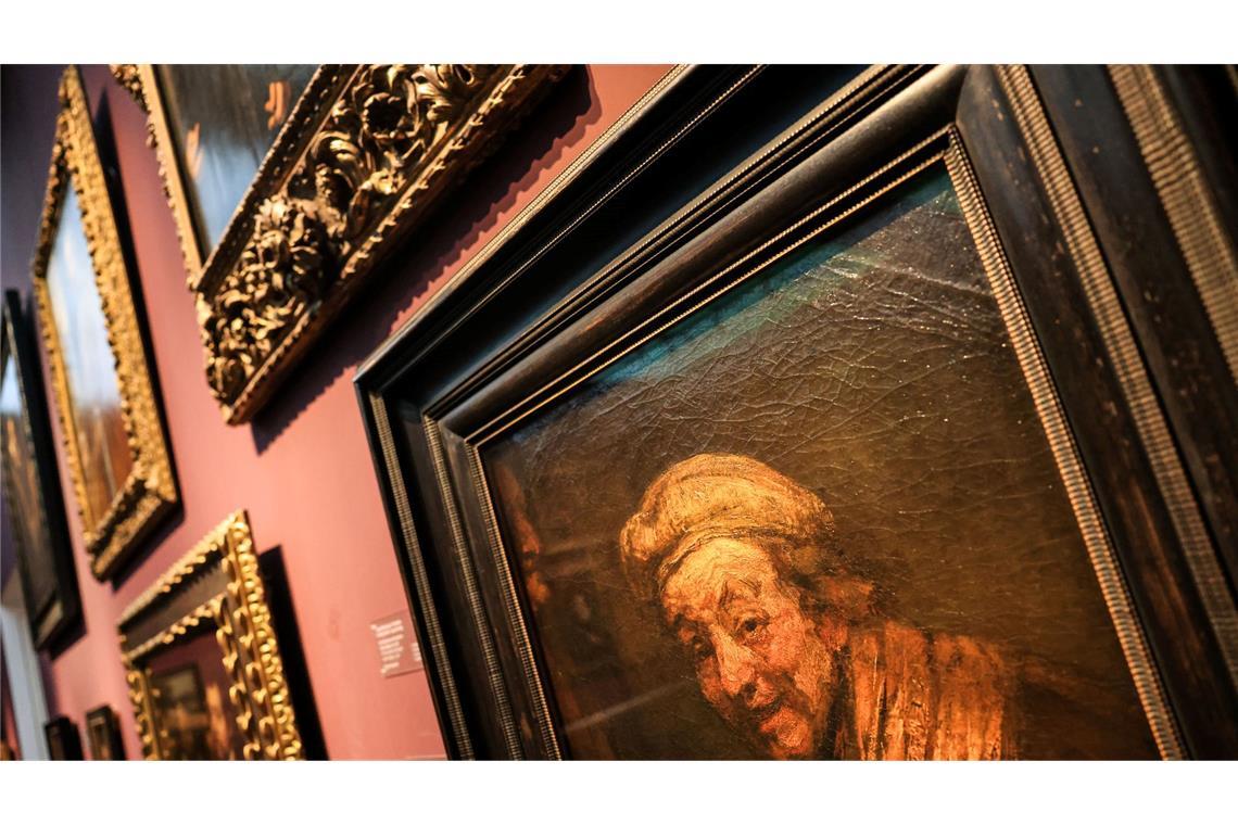 Rembrandts Comedy-Seite Der "Lachende Rembrandt" hängt an einer Wand mit vielen anderen Gemälden. Doch nur er entfaltet eine ganz besondere Magie.