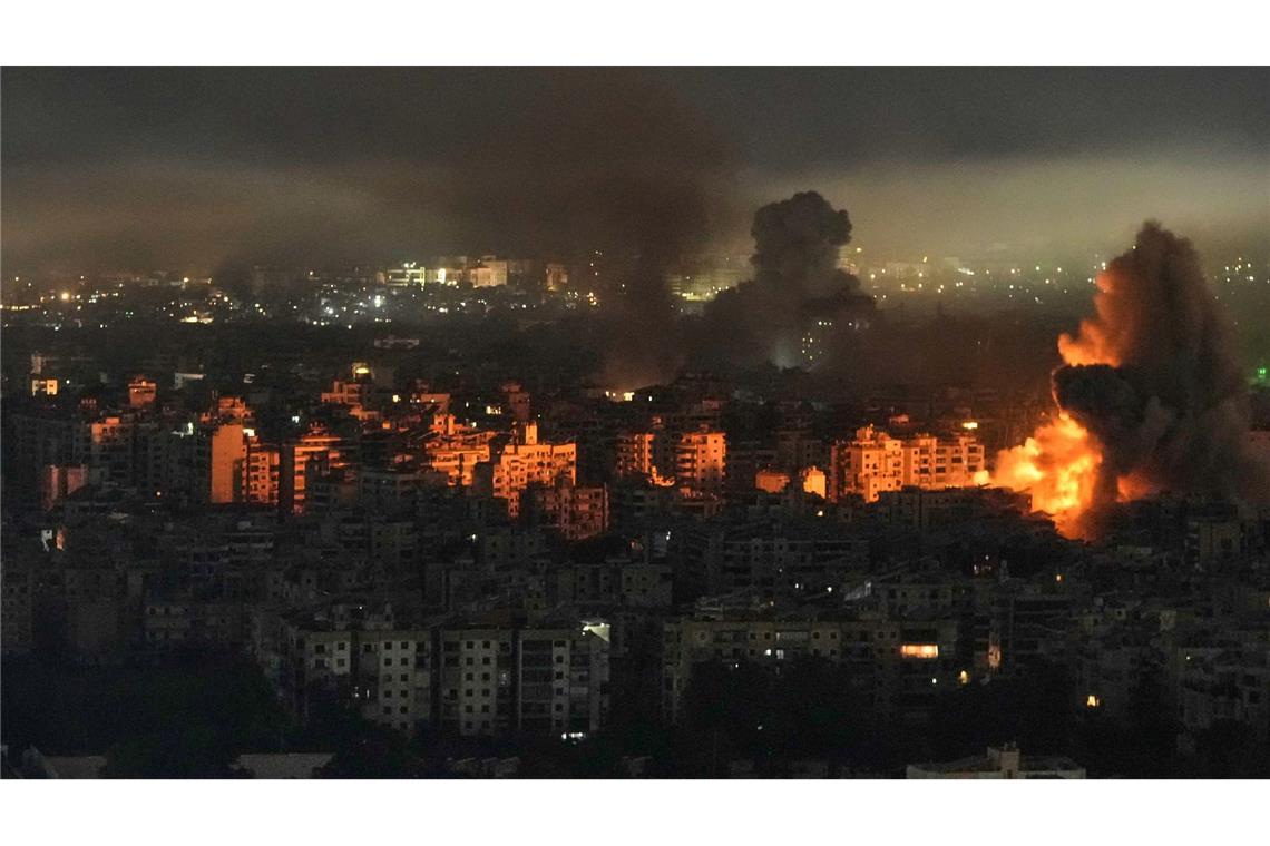 Der Libanon ist massiv von dem neuen Schlagabtausch zwischen der proiranischen Hisbollah-Miliz und Israel betroffen.