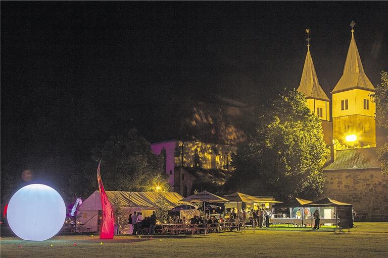 Der Lichterglanz im Murrhardter Stadtgarten schafft eine ganz besondere Atmosphäre – an allen drei Abenden ab 21.30 Uhr. Archivfoto: Jörg Fiedler