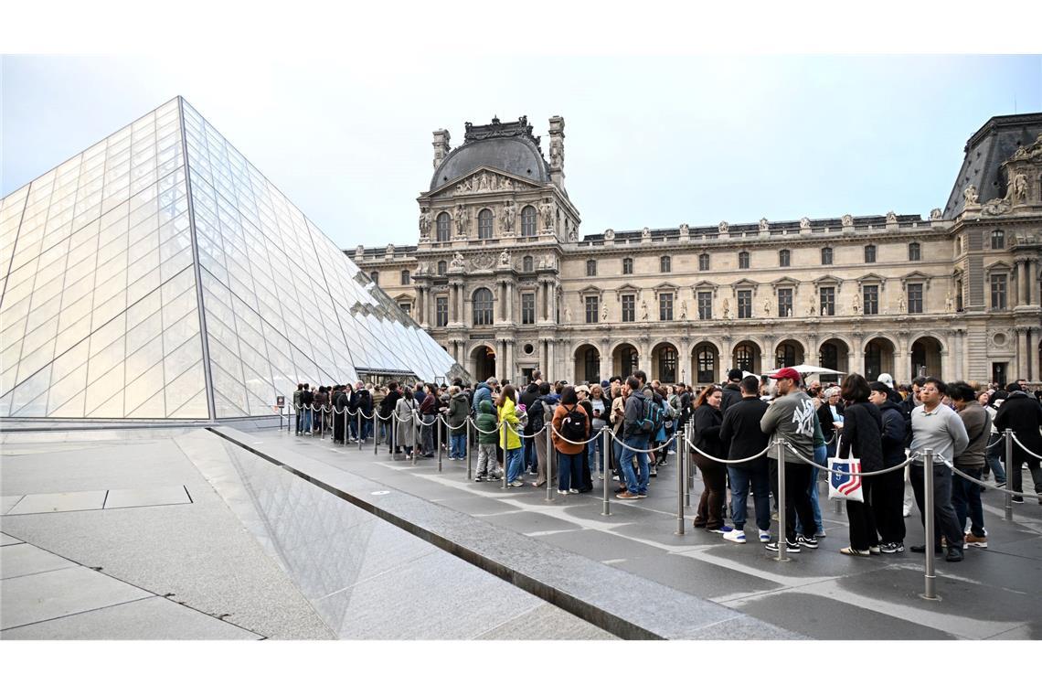 Der Louvre blieb für Besucher weiter geschlossen.