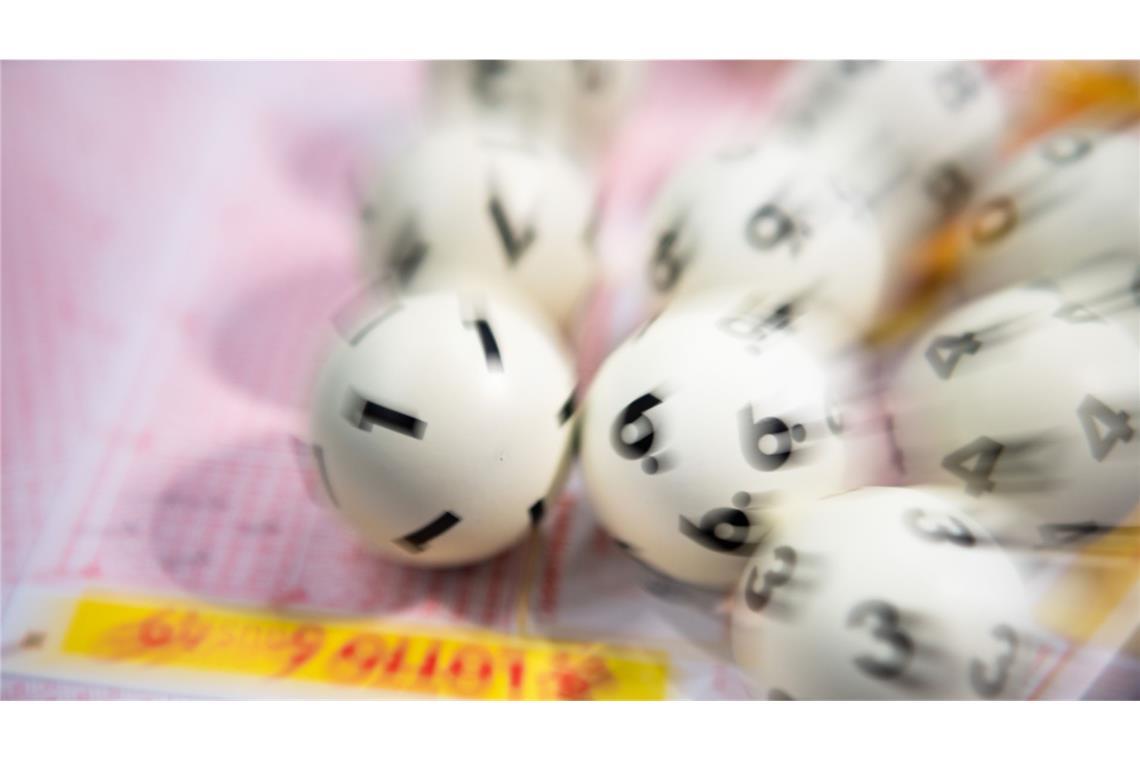 Mann gewinnt über eine Million Euro bei Lottospiel Der Mann gewann mehr als 1 Million Euro. (Symbolbild)