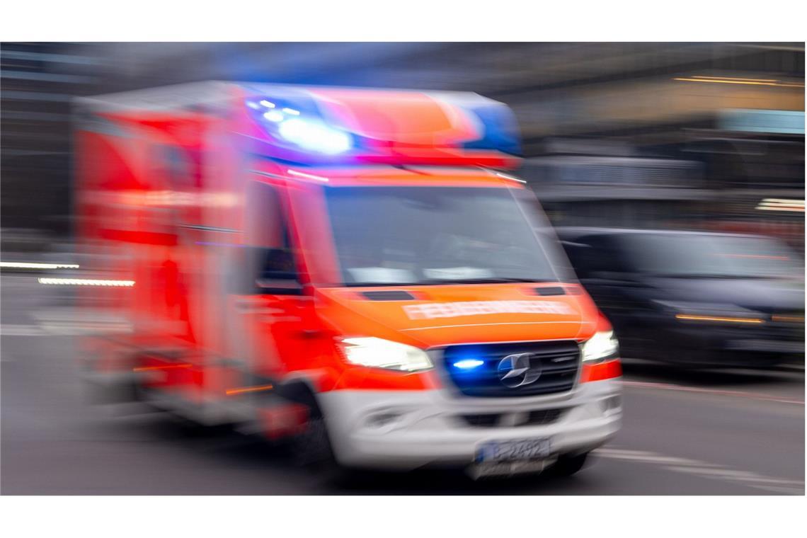 Explosion in Lastwagen – Fahrer schwer verletzt Der Mann kam in eine Spezialklinik. (Symbolbild)