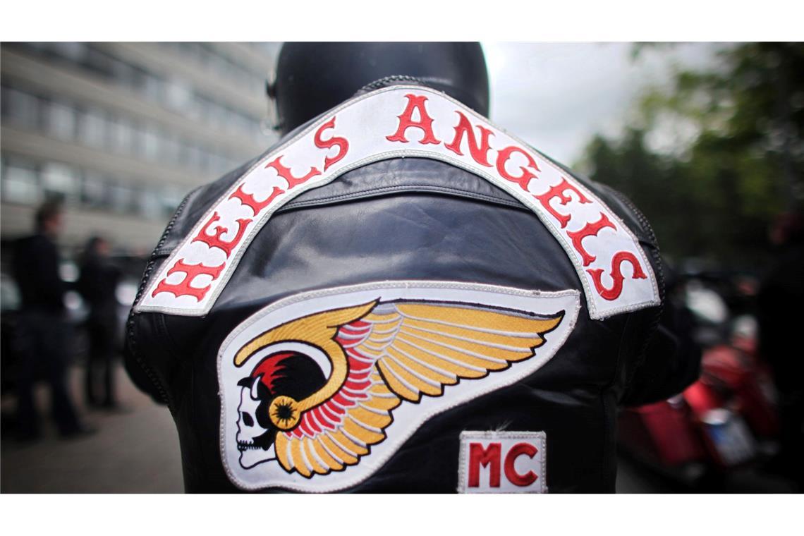 Der Mann soll vor elf Jahren in einer Kölner Kneipe als Chef der Kölner Hells Angels einen 29-Jährigen erschossen haben. (Symbol)