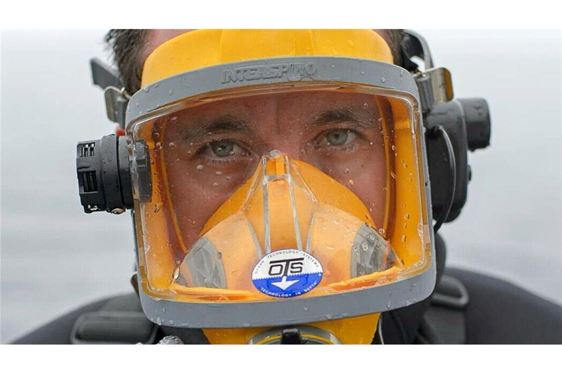 Costa Rica: Forscher überlebt Hai-Attacke in 40 Meter Tiefe Der Meeresbiologe Mauricio Hoyos wurde 40 Meter unter Wasser von einem vier Meter langen Hai angegriffen.