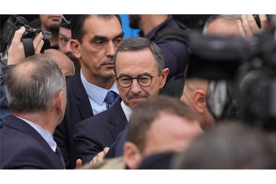 Präsident Macron in Regierungskrise immer mehr unter Druck Der mit der Zusammensetzung der neuen Regierung unzufriedene Chef der Konservativen, Bruno Retailleau, hatte den Rücktritt von Frankreichs Premier provoziert (Archivbild).