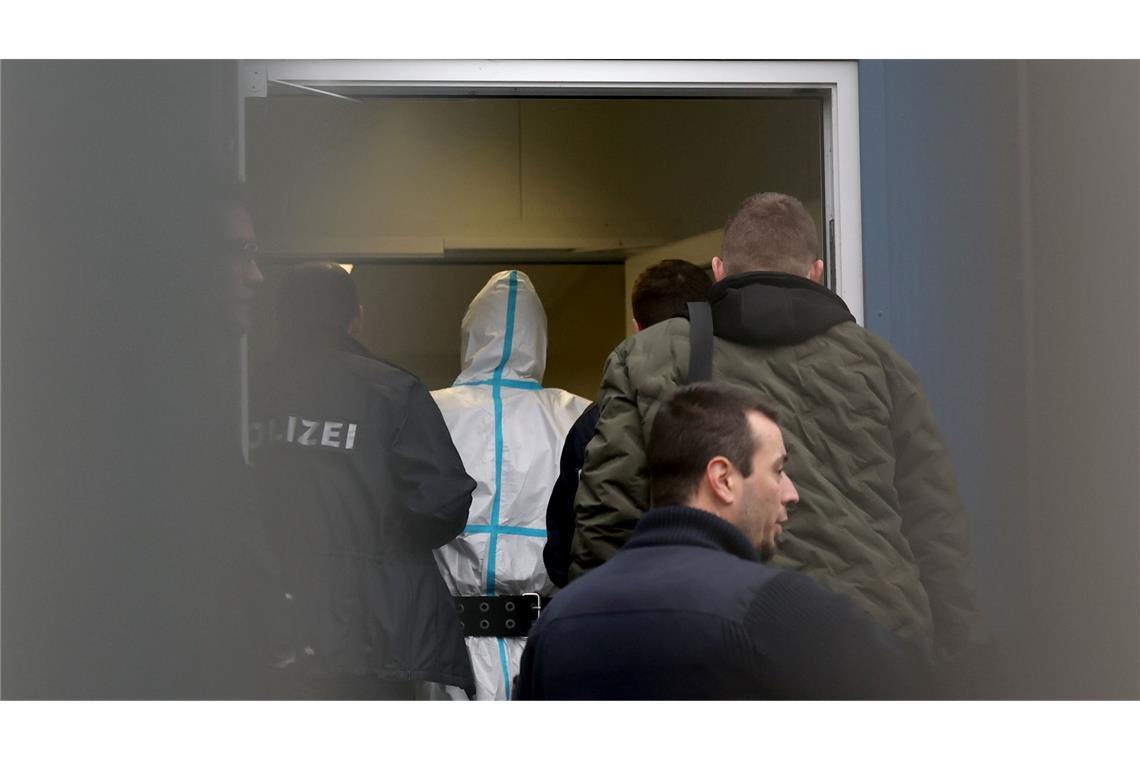 Angreifer von Aschaffenburg soll dauerhaft in Psychiatrie Der mutmaßliche Messerstecher von Aschaffenburg könnte wegen einer psychischen Erkrankung schuldunfähig sein. (Archivbild)
