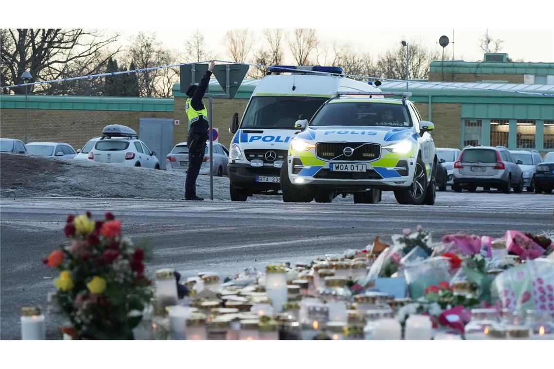 Neue Details zu Örebro: War mutmaßlicher Schütze Ex-Schüler? Der mutmaßliche Täter besaß mehrere Waffen.