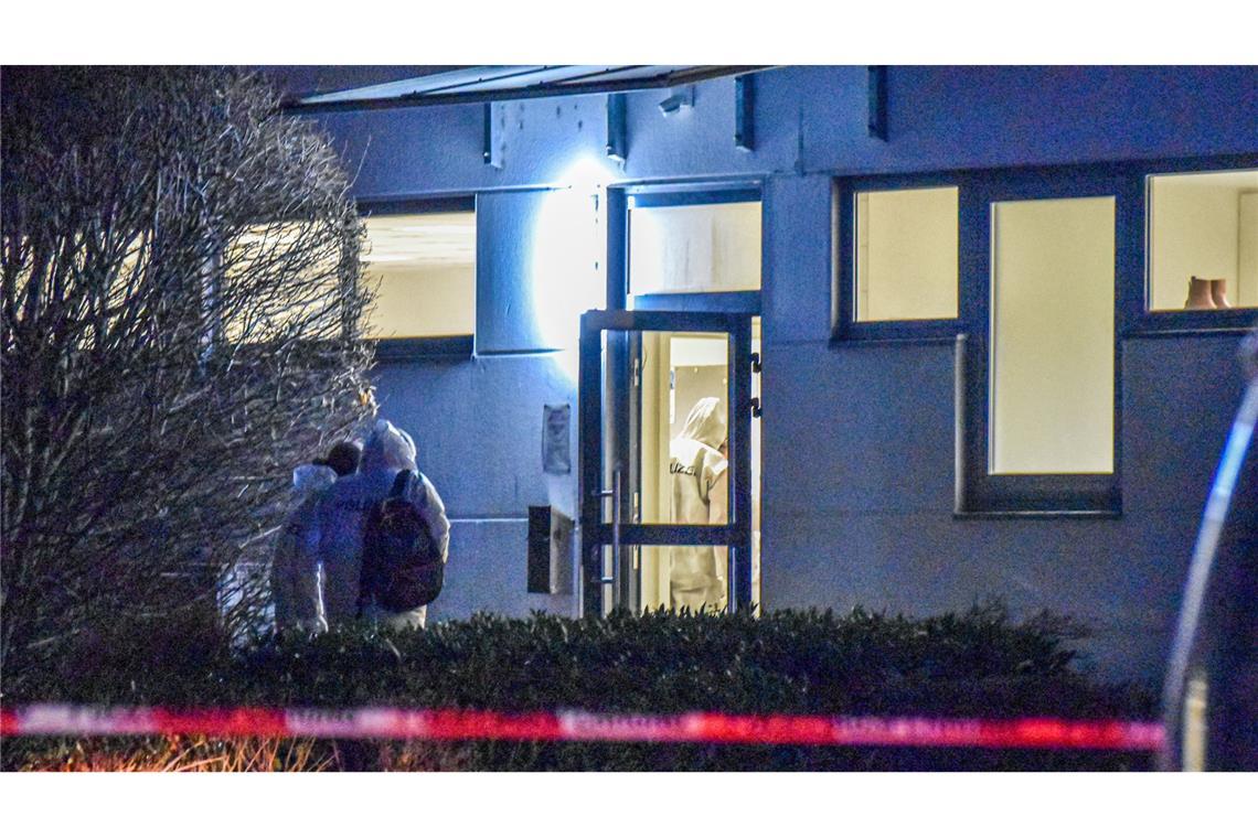 Tatverdächtiger nach tödlichen Schüssen in Firma gefasst Der mutmaßliche Täter der tödlichen Schüsse in einer Firma in Bad Friedrichshall ist gefasst.