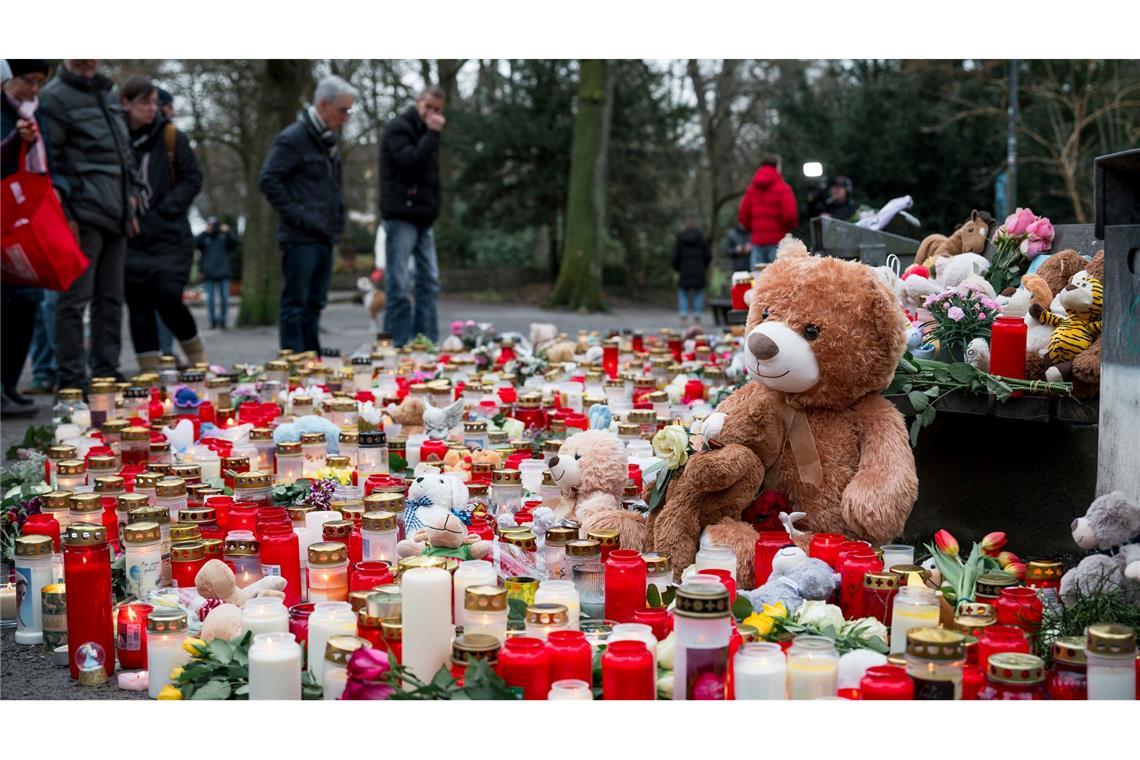 "Teufel im Kopf": Prozess um Messerangriff in Aschaffenburg Der mutmaßliche Täter könnte schuldunfähig sein. (Archivbild)
