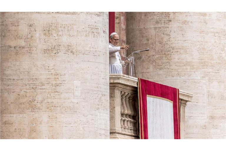 Der neue Papst Leo XIV. nutzt sein Gebet für einen Friedensappell.