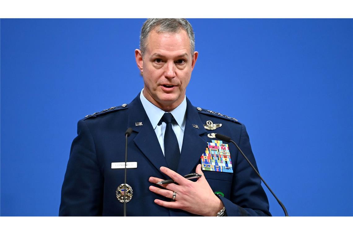 Der Oberbefehlshaber der Nato-Streitkräfte in Europa, Alexus Grynkewich, erwartet kurzfristig keine weiteren Ankündigungen - langfristig aber schon.