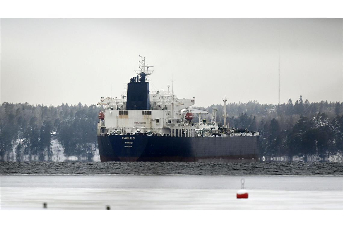 Nato startet Anti-Sabotage-Einsatz in der Ostsee Der Öltanker "Eagle S" zählt nach EU-Einschätzung zur russischen Schattenflotte. (Archivbild)