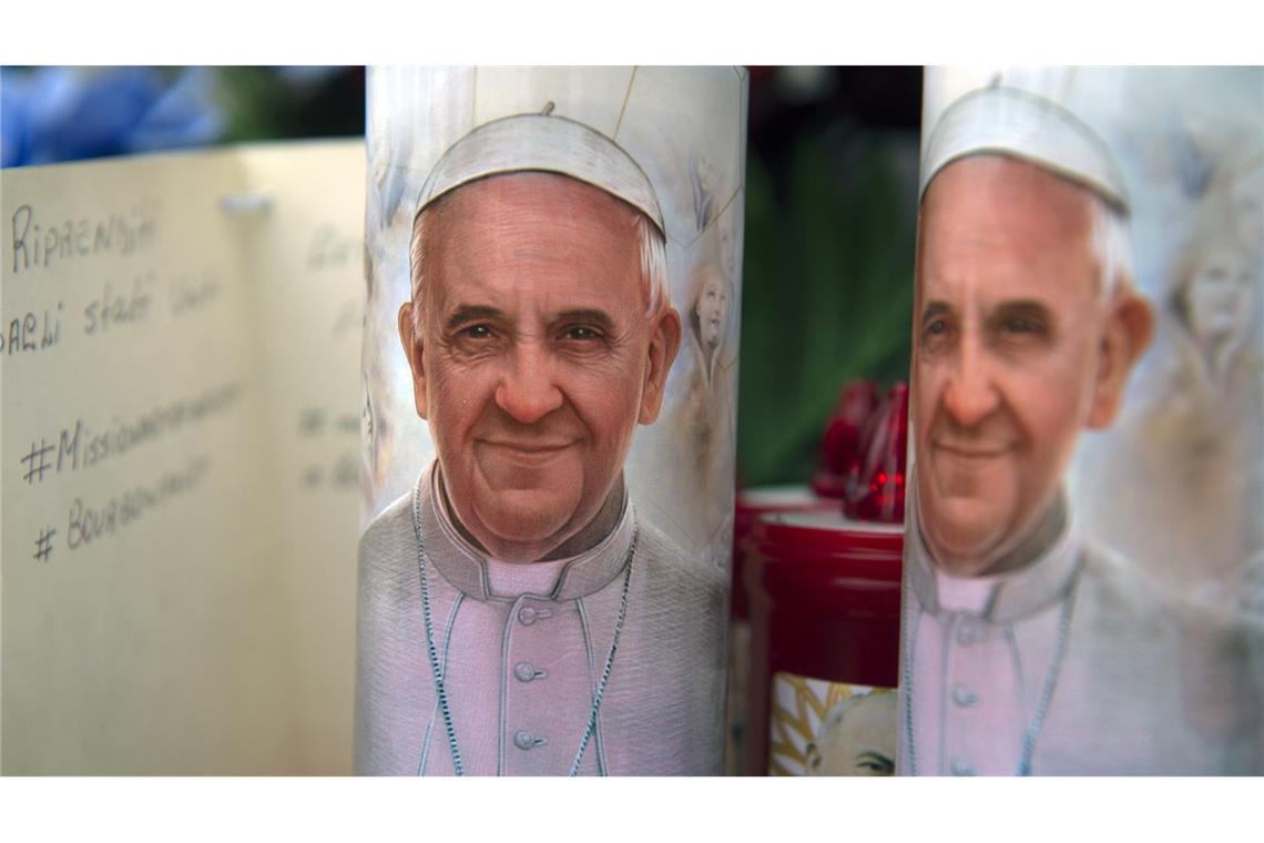 Klinischer Zustand des Papstes ist „stabil“ Der Papst leidet seit Dienstag an einer beidseitigen Lungenentzündung.