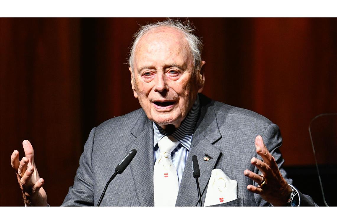 Enkel-Generation hat bei Würth künftig das Sagen Der Patriarch Reinhold Würth will nur noch „aus dem Hintergrund ein bisschen mitquatschen“.